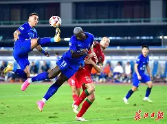 华体会下载 -社区盾赛程吃紧,武汉三镇冲刺阶段绝杀压哨,悬念犹存,训练强度明显提升的简单介绍