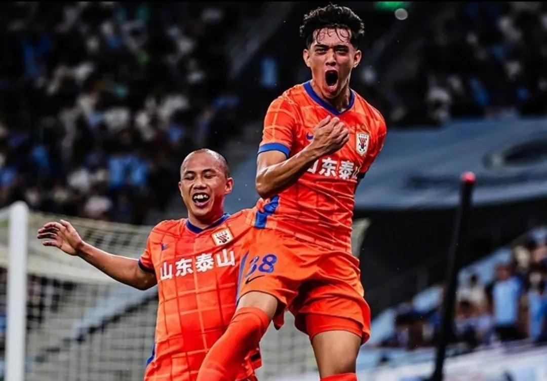 华体会入口 -里程碑夜！成都蓉城手感冰凉，足总杯今晚刷纪录，球迷炸锅，年轻球员得到机会的简单介绍